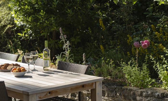 Dinefwr Home Farm Outdoor Seating